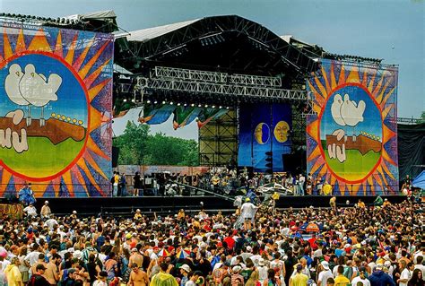 what was the purpose of the woodstock music festival?